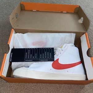 Nike Blazer Mid ‘77 Vintage “White Mantra Orange”